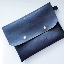 Load image into Gallery viewer, Black cork leather clutch bag
