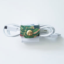 Load image into Gallery viewer, Earphone Cable Wrap.
