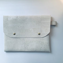Load image into Gallery viewer, White cork leather clutch bag